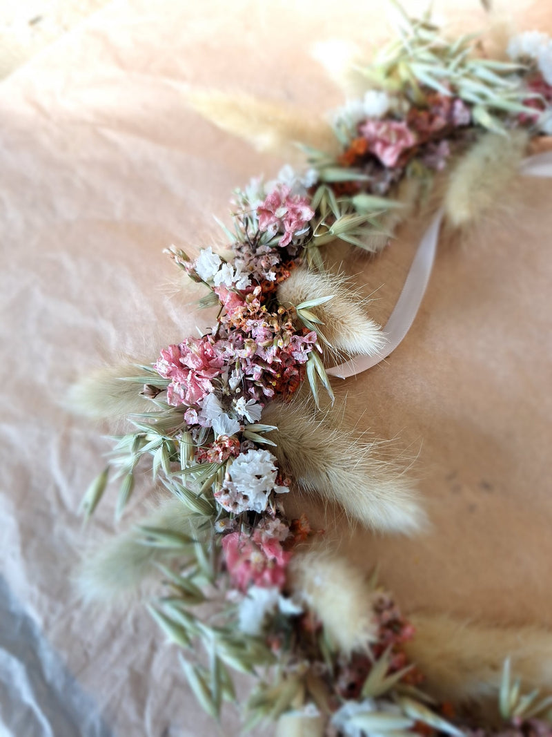 Couronne de fleurs séchées