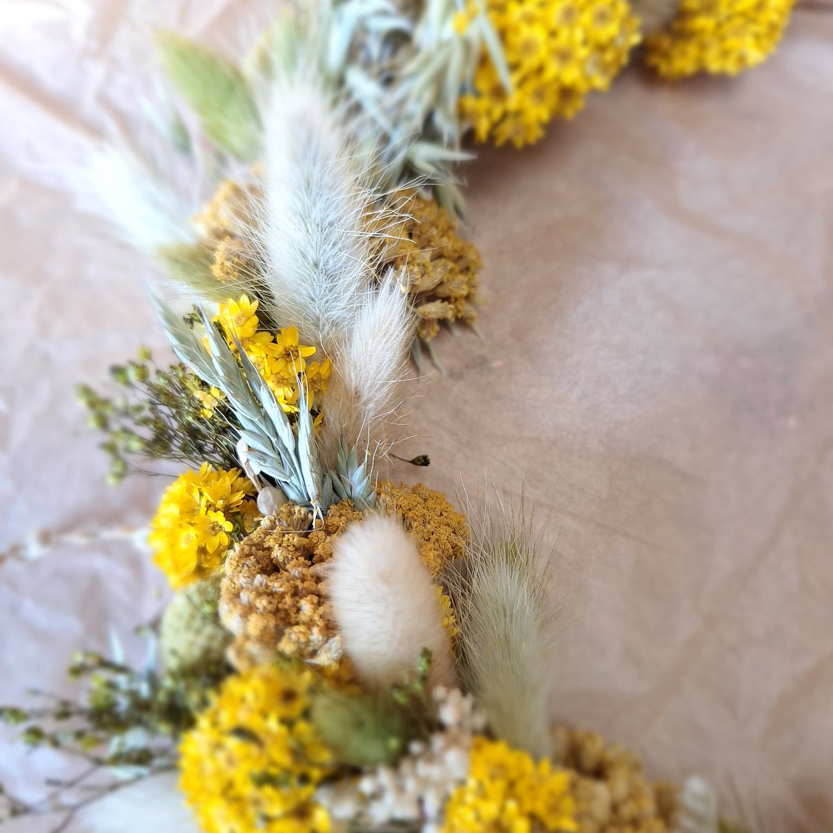 Couronne de fleurs séchées