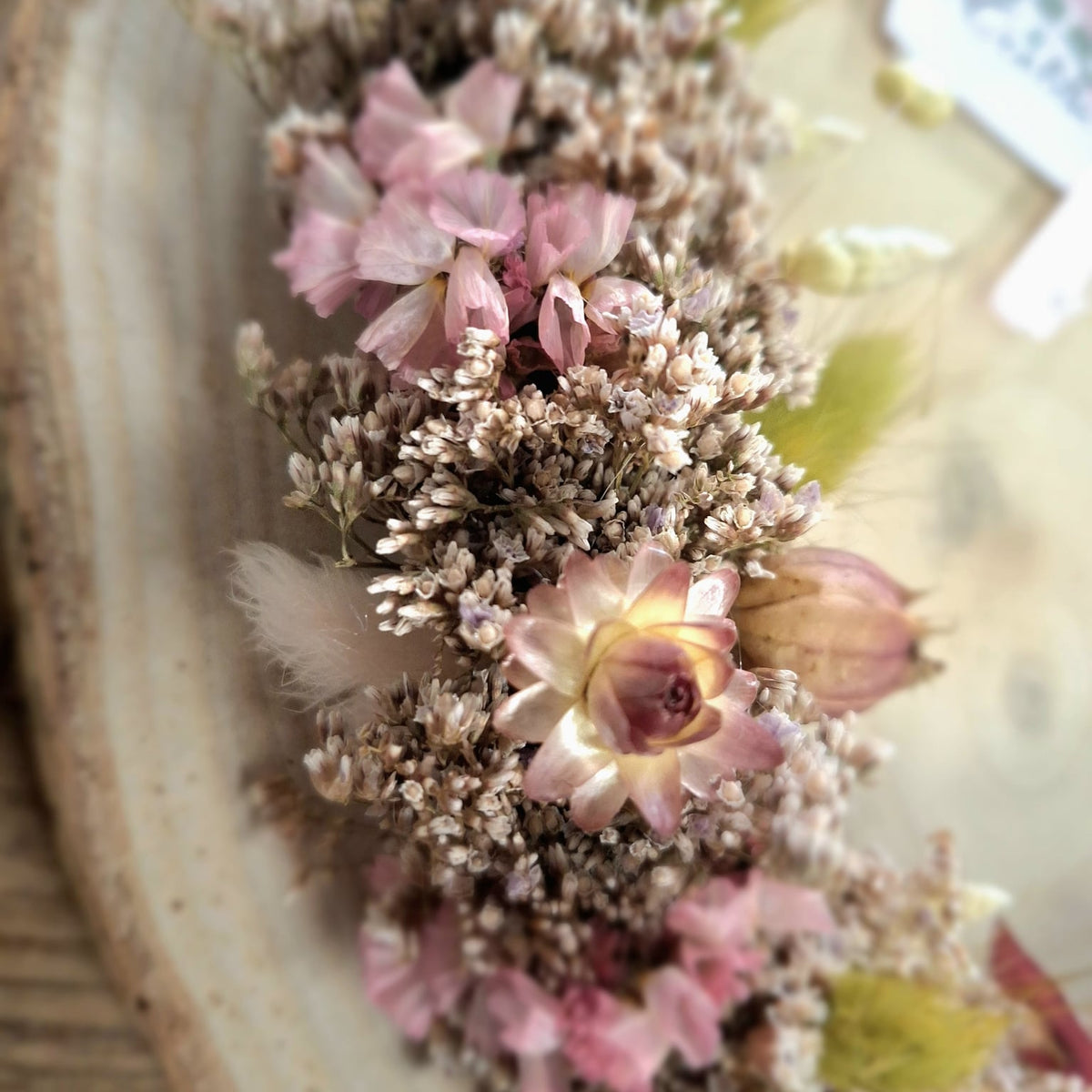 Couronne de fleurs séchées